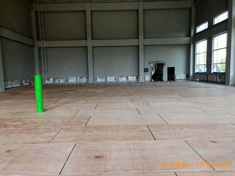 �|�����(y��ng)�ں�C(j��)��(ch��ng)�w���ذ尲�b����