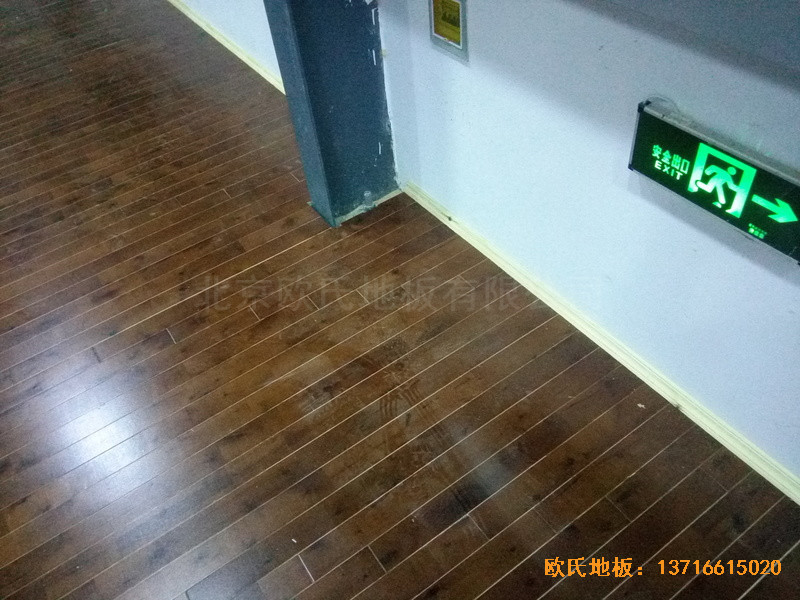 �Ϻ��ɽ���W(xu��)�����(gu��)�Z(y��)��W(xu��)�\(y��n)��(d��ng)�^�w��ľ�ذ尲�b����3